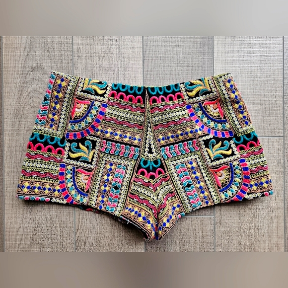 Zara Shorts - Picture 1 of 4